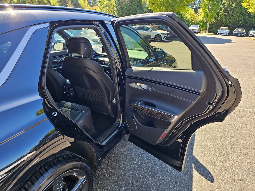 Certified 2025 Genesis GV70 3.5T Sport w/ Sport Prestige Package AWD/4WD image 26