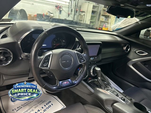 Used 2018 Chevrolet Camaro SS RWD image 13