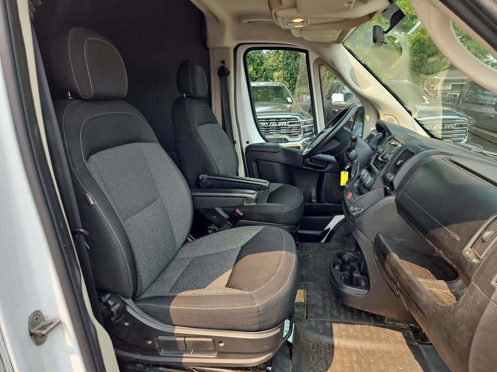 Used 2018 RAM ProMaster 2500 w/ Premium Appearance Group FWD image 16