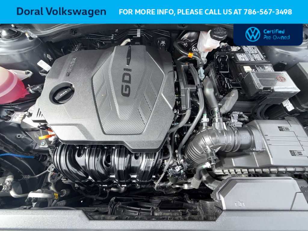 Used 2024 Kia Sportage EX image 12