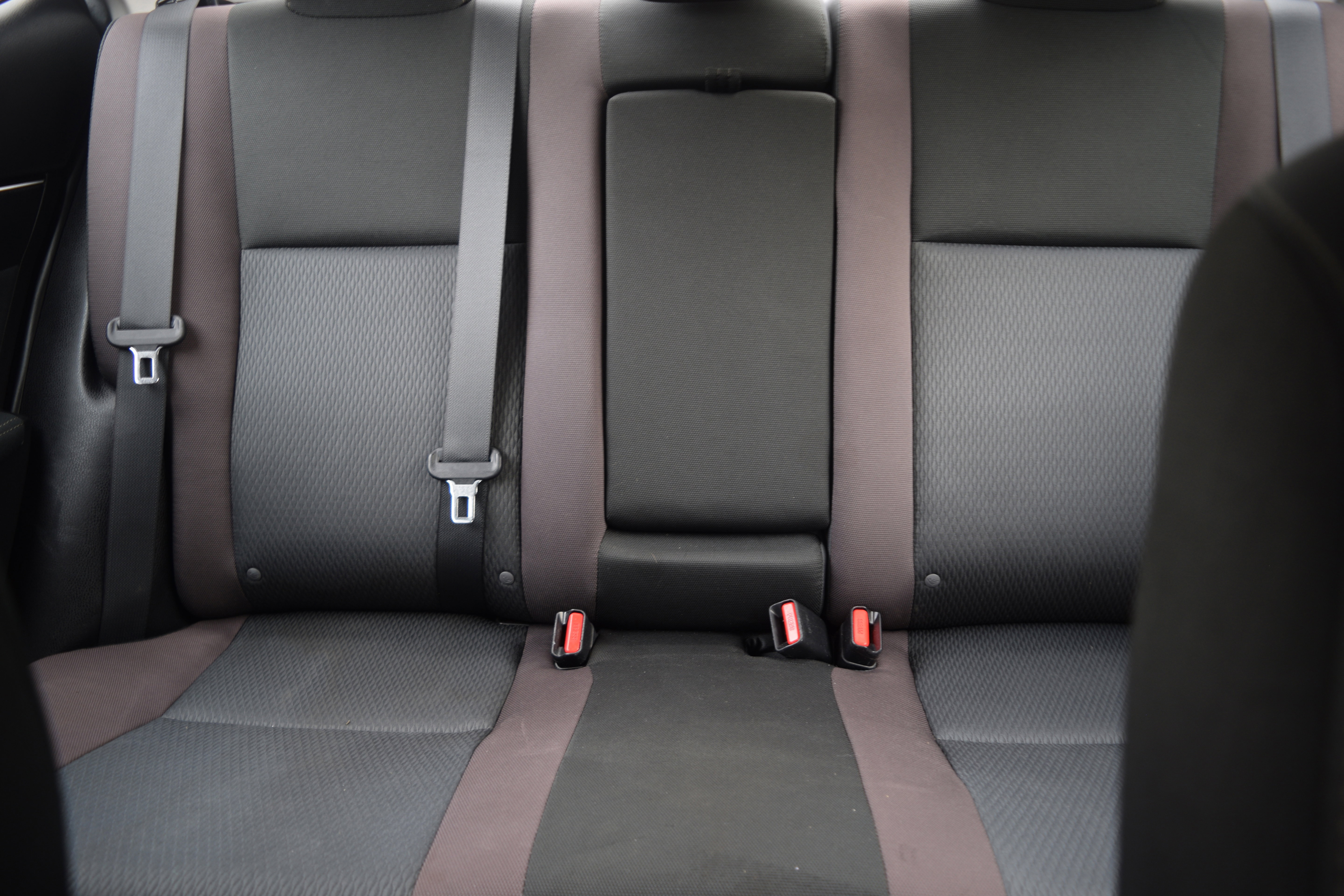 Used 2018 Toyota Corolla LE image 16