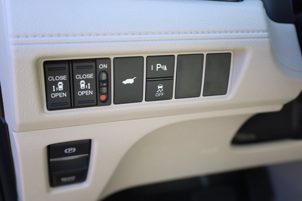 New 2027 Honda Odyssey Touring image 14