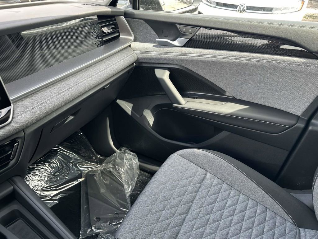 New 2026 Volkswagen Tiguan S image 25