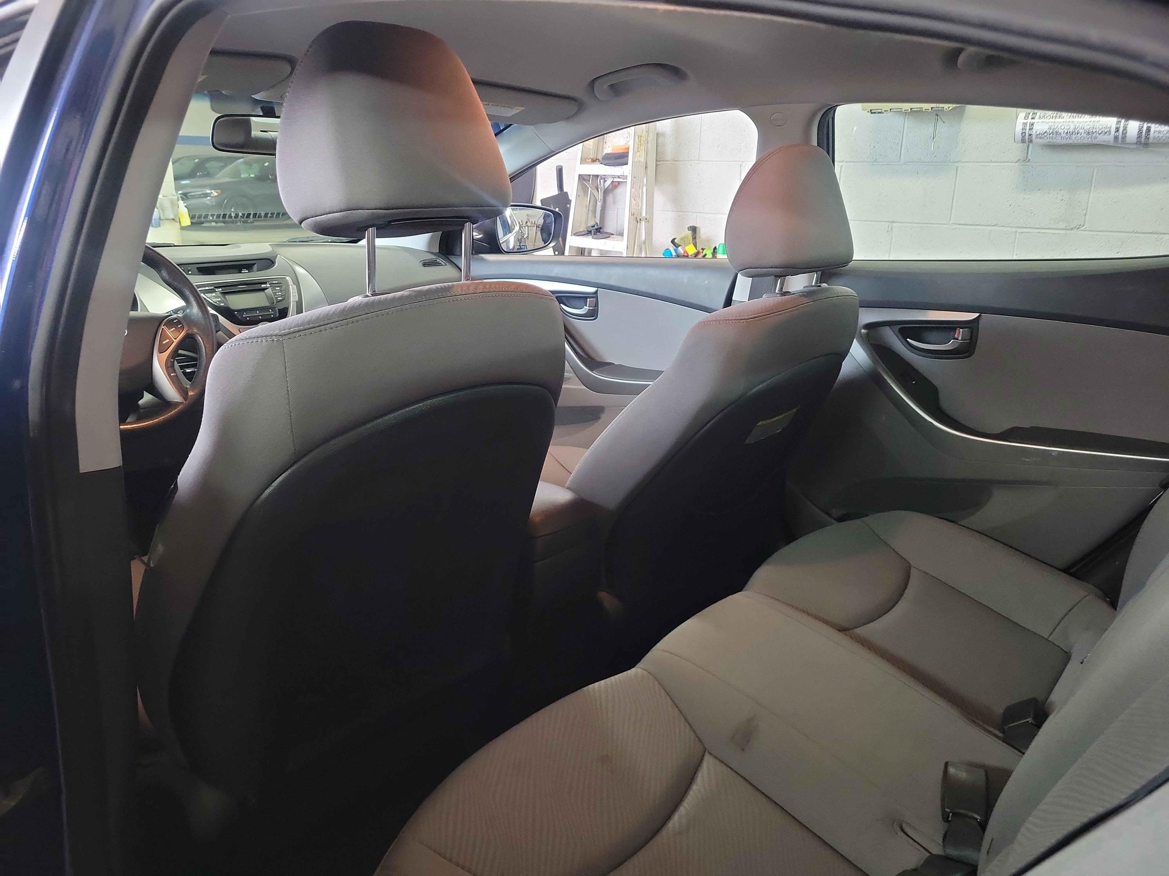 Used 2013 Hyundai Elantra GLS FWD image 10