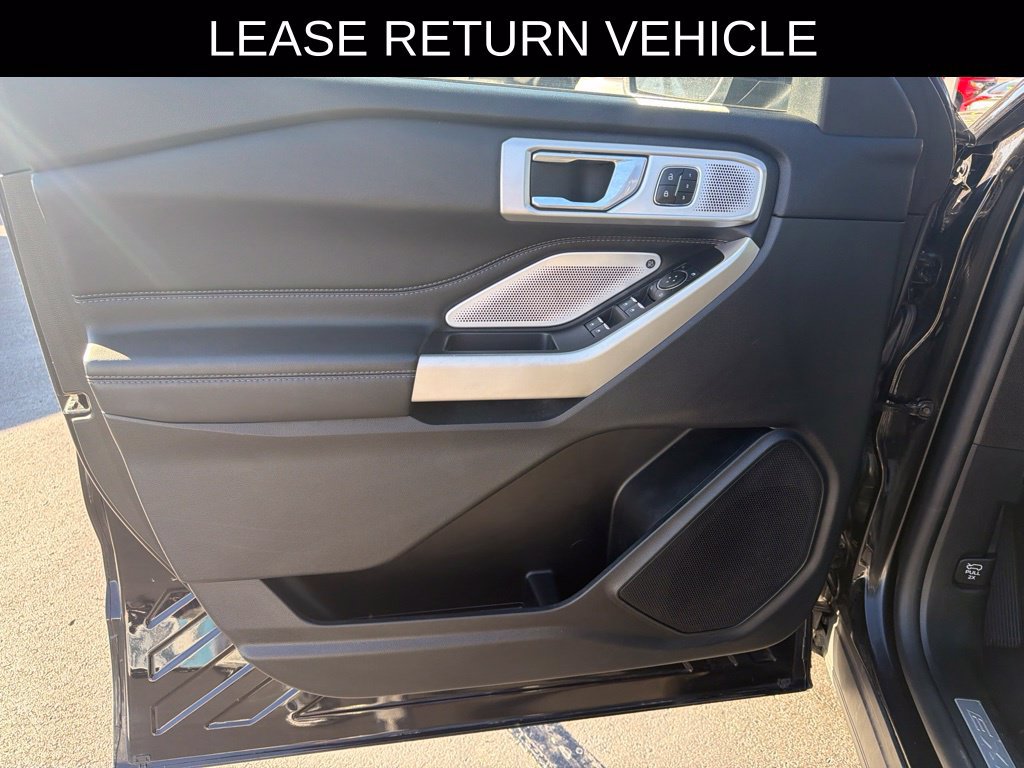 Used 2023 Ford Explorer Limited w/ Limited Technology Package AWD/4WD image 9