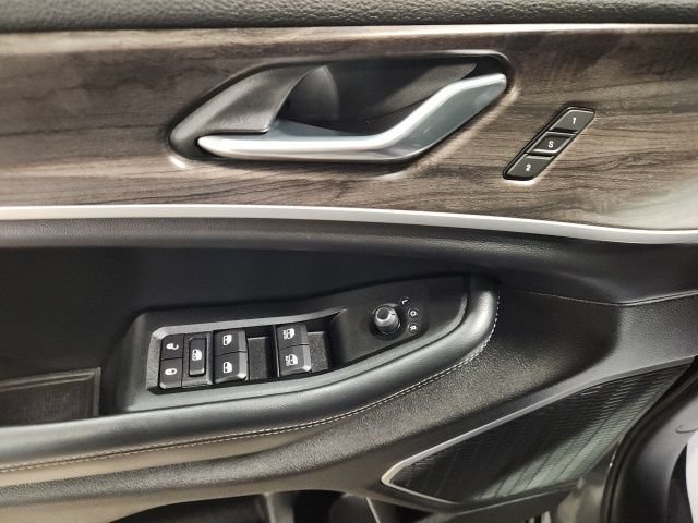 Used 2026 Jeep Grand Cherokee Limited AWD/4WD image 22