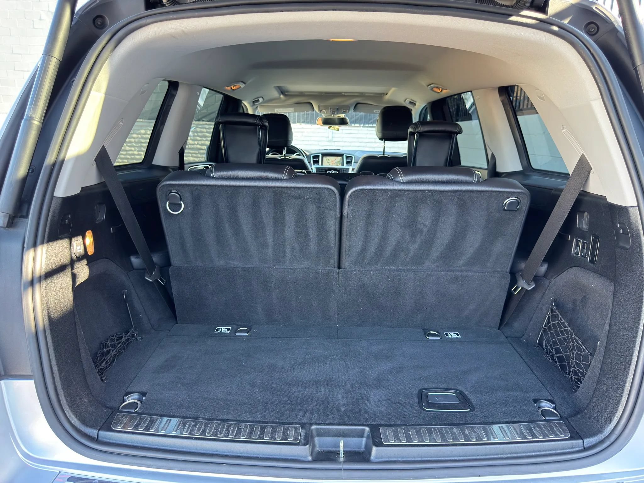 Used 2016 Mercedes-Benz GL 450 4MATIC image 38