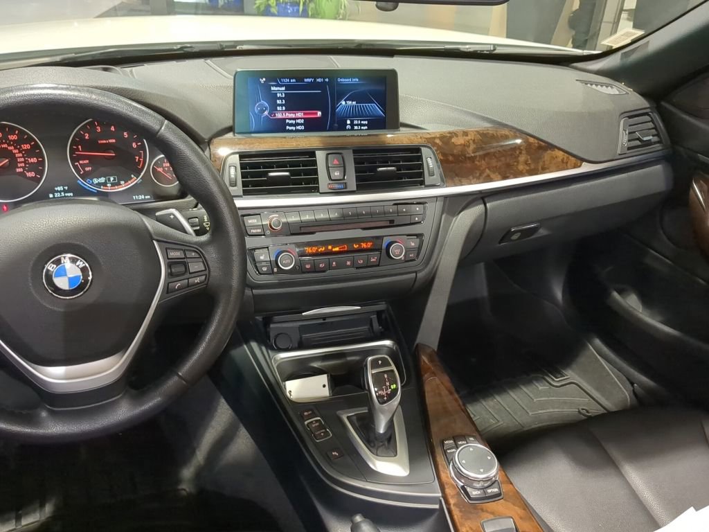 Used 2015 BMW 428i Convertible image 12