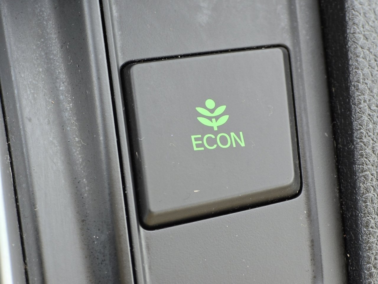 Certified 2019 Honda CR-V LX image 6