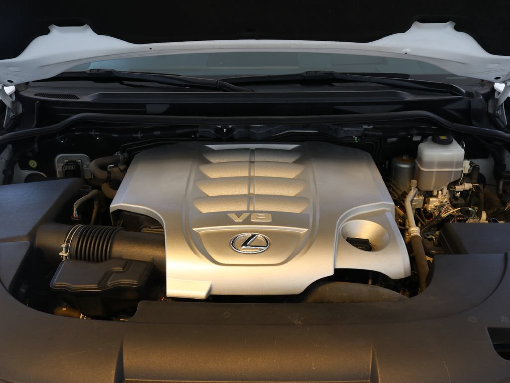 Used 2017 Lexus LX 570 4WD w/ Luxury Package image 49
