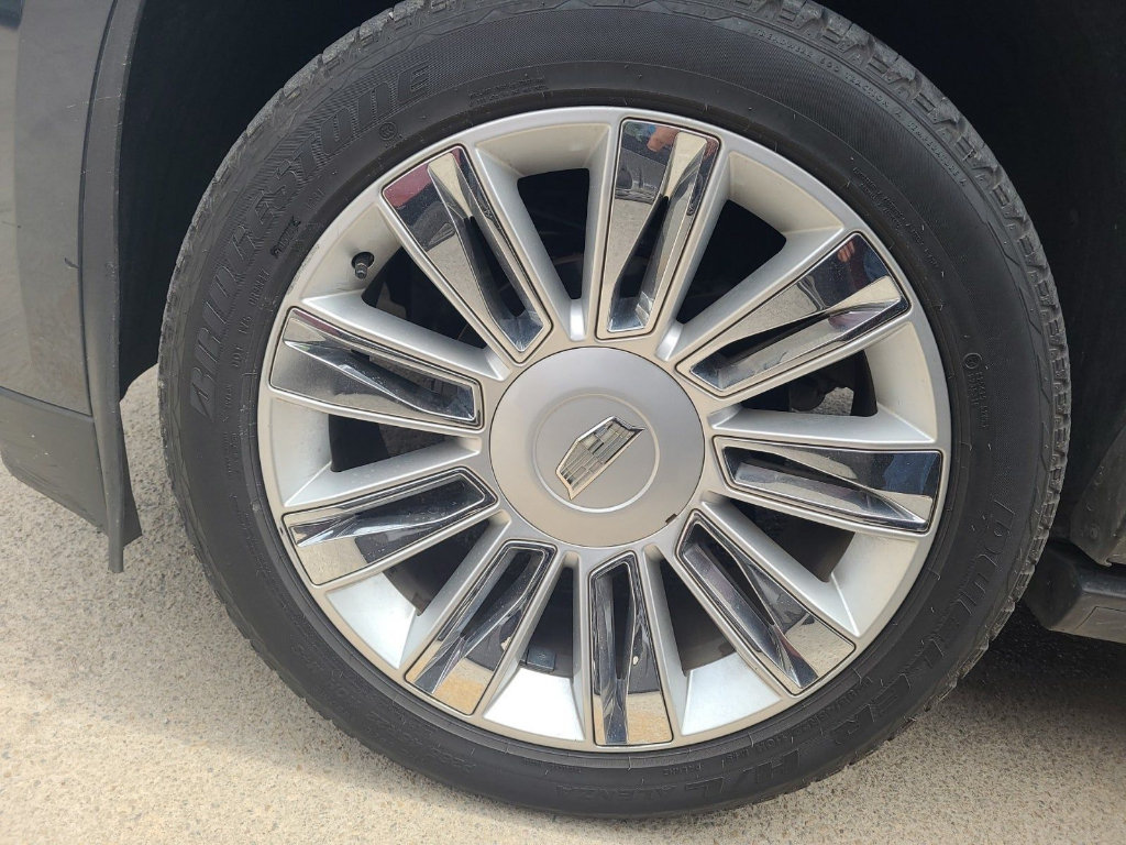 Used 2019 Cadillac Escalade ESV Platinum AWD/4WD image 14