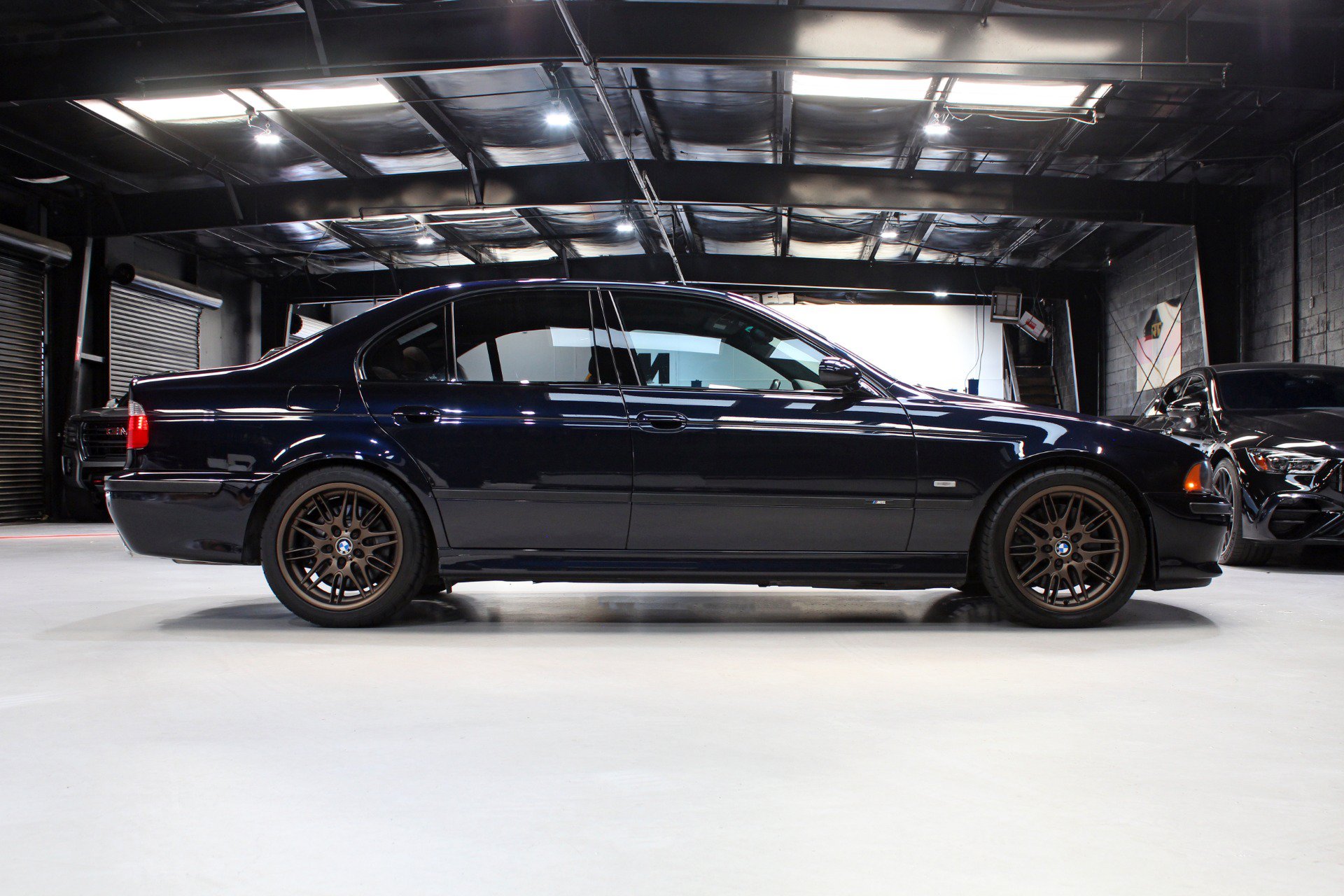 Used 2002 BMW M5 RWD image 22