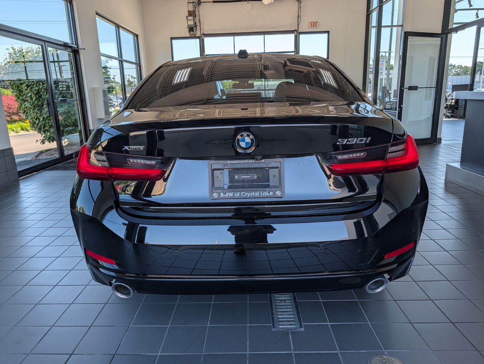 Used 2024 BMW 330i xDrive Sedan w/ Premium Package AWD/4WD image 3