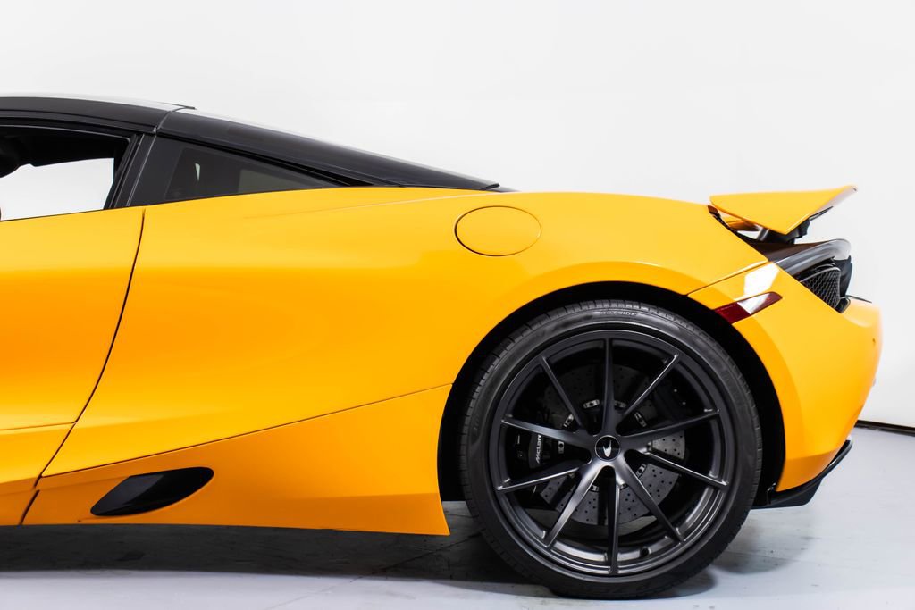 Used 2021 McLaren 720S Performance image 27