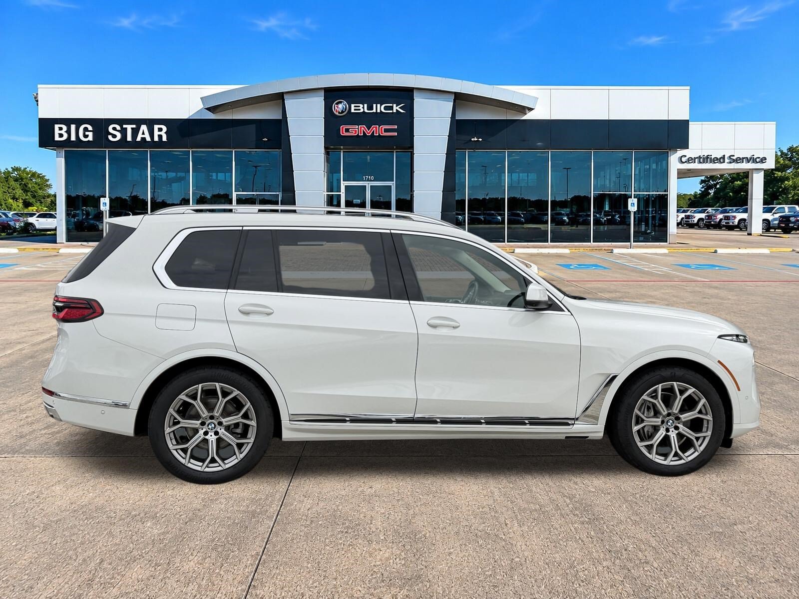 Used 2024 BMW X7 xDrive40i AWD/4WD image 5