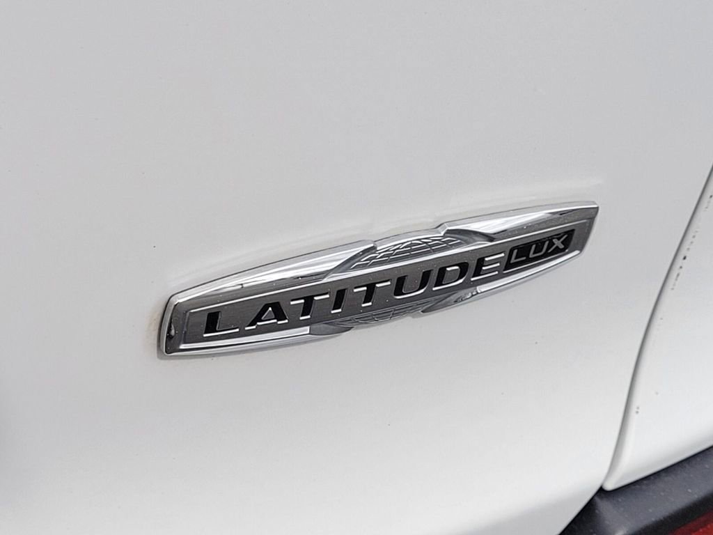 Used 2022 Jeep Cherokee Latitude Lux image 8