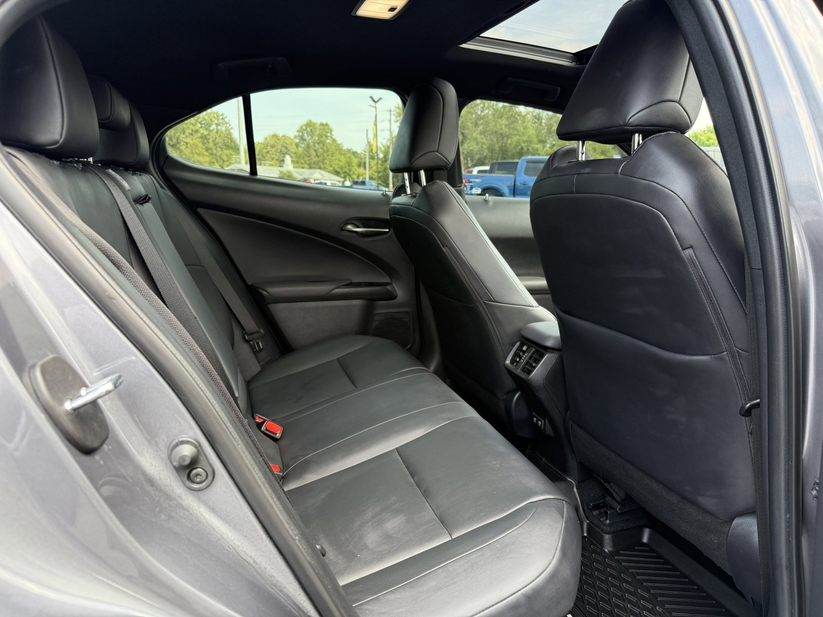 Used 2020 Lexus UX 250h UX 250h CVT image 15