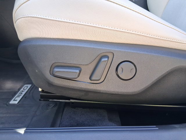 Used 2023 Kia Niro EX FWD image 13