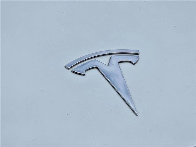 Used 2021 Tesla Model Y 2WD image 5