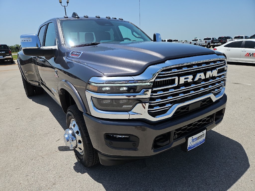 Used 2026 RAM 3500 Longhorn AWD/4WD image 11