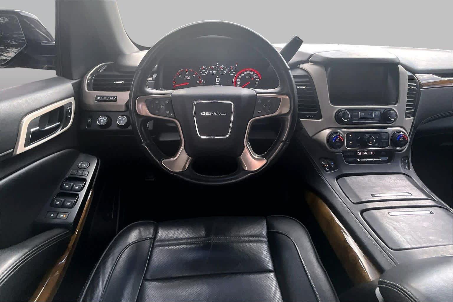Used 2016 GMC Yukon Denali w/ Open Road Package AWD/4WD image 6
