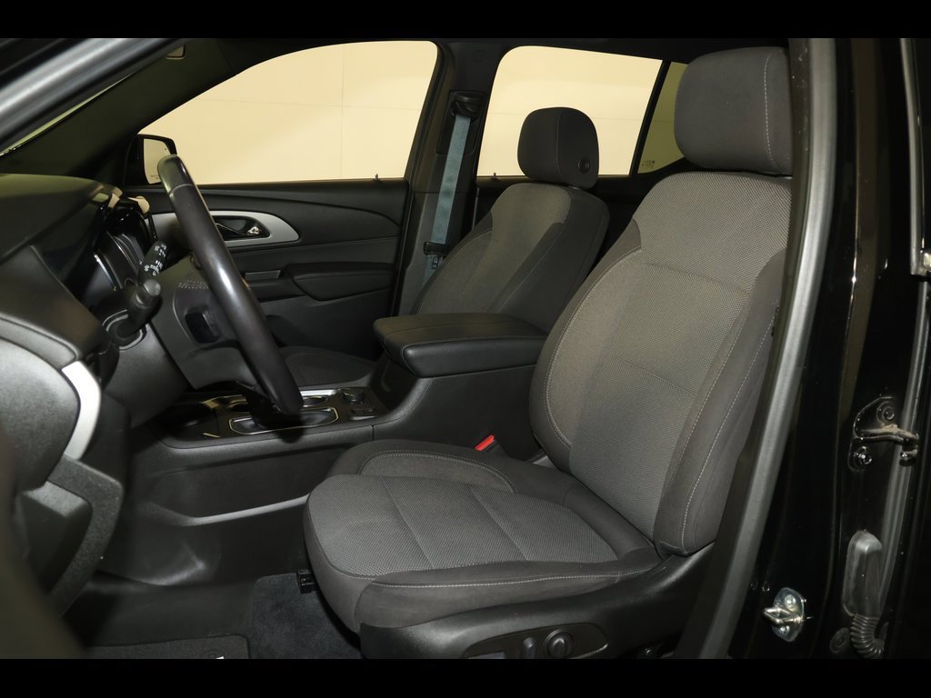 Used 2022 Chevrolet Traverse LT image 22