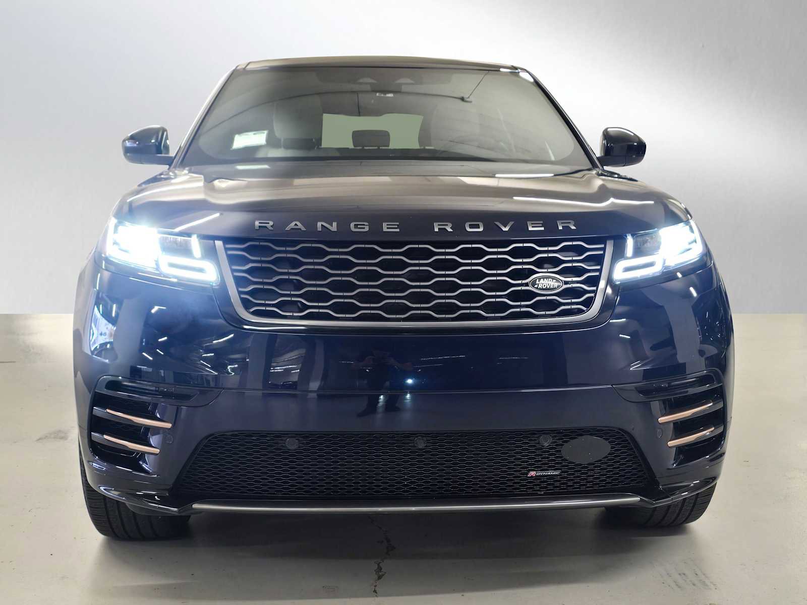 Certified 2023 Land Rover Range Rover Velar R-Dynamic S image 8