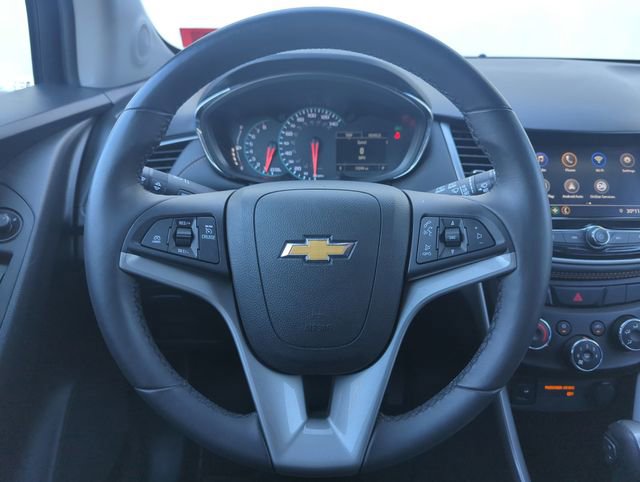 Used 2022 Chevrolet Trax LT w/ Midnight Edition image 21