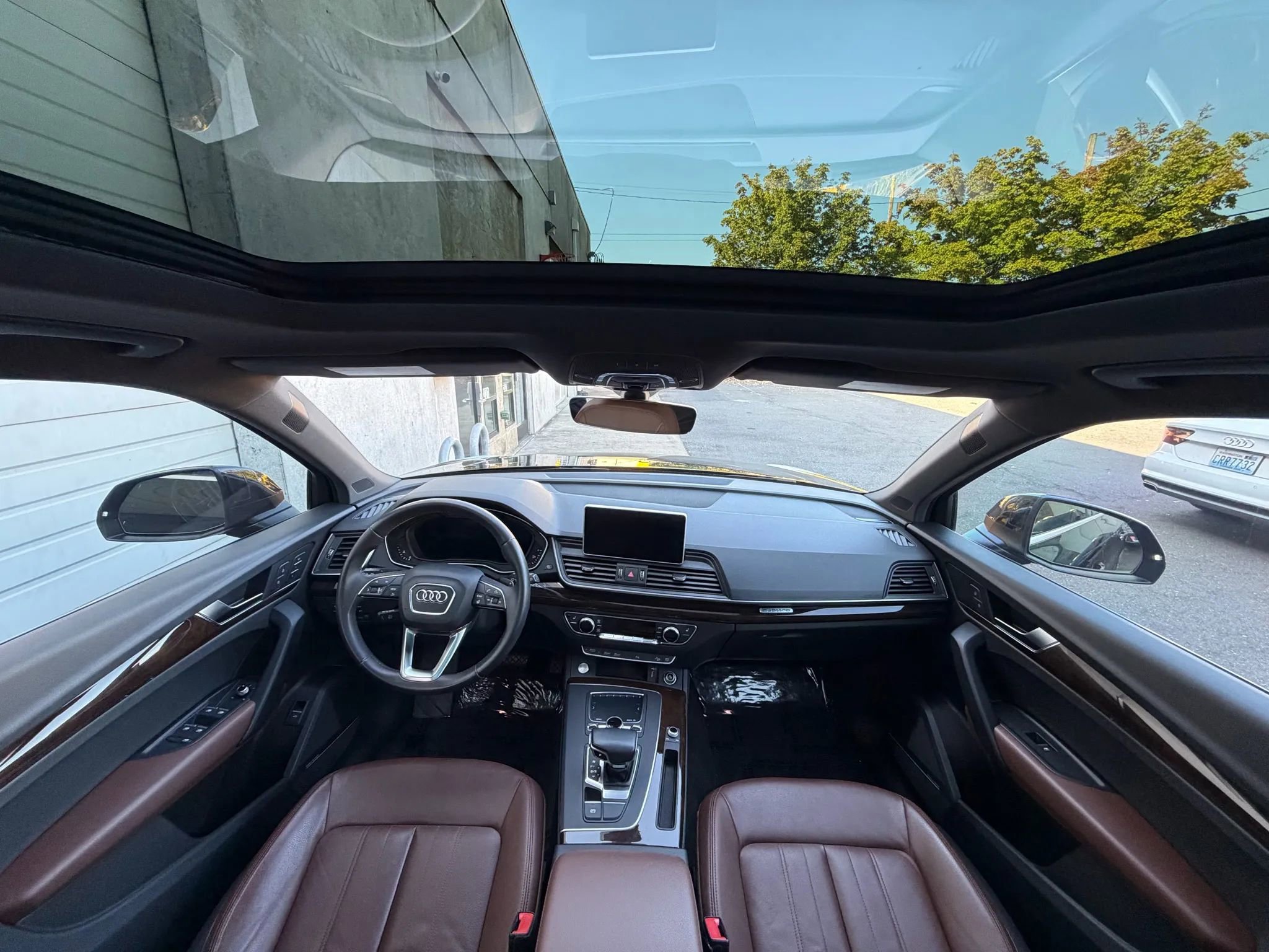 Used 2018 Audi Q5 2.0T Premium Plus w/ Premium Plus Package image 17