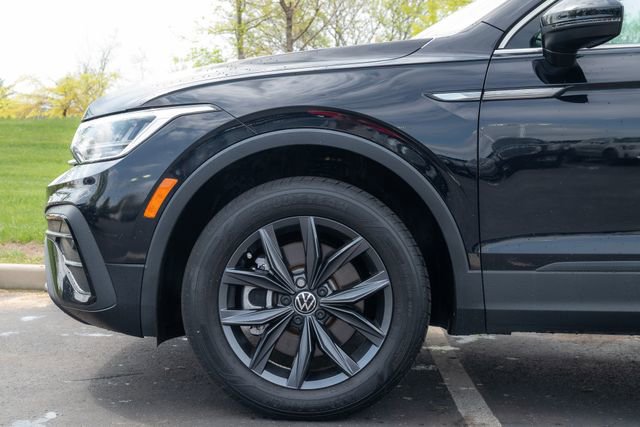 Used 2023 Volkswagen Tiguan SE FWD image 28