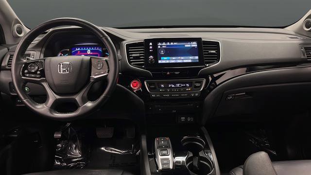 Used 2020 Honda Pilot Touring image 11
