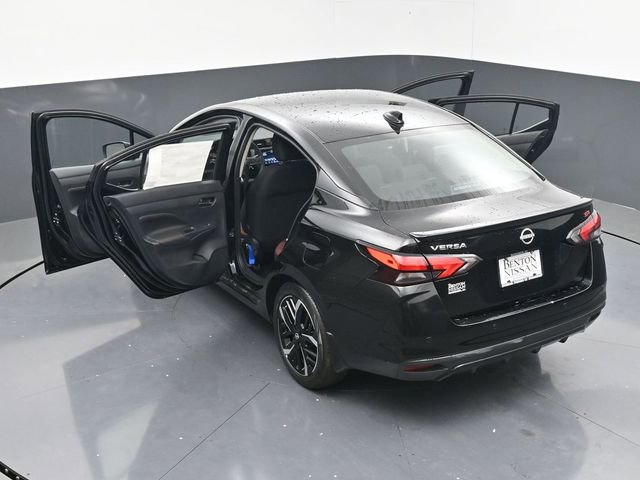 New 2025 Nissan Versa SR w/ Trunk Package FWD image 43