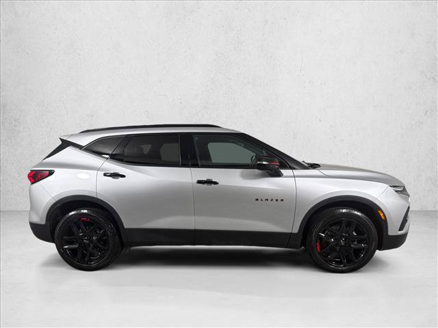 Used 2021 Chevrolet Blazer LT w/ Redline Edition FWD image 2