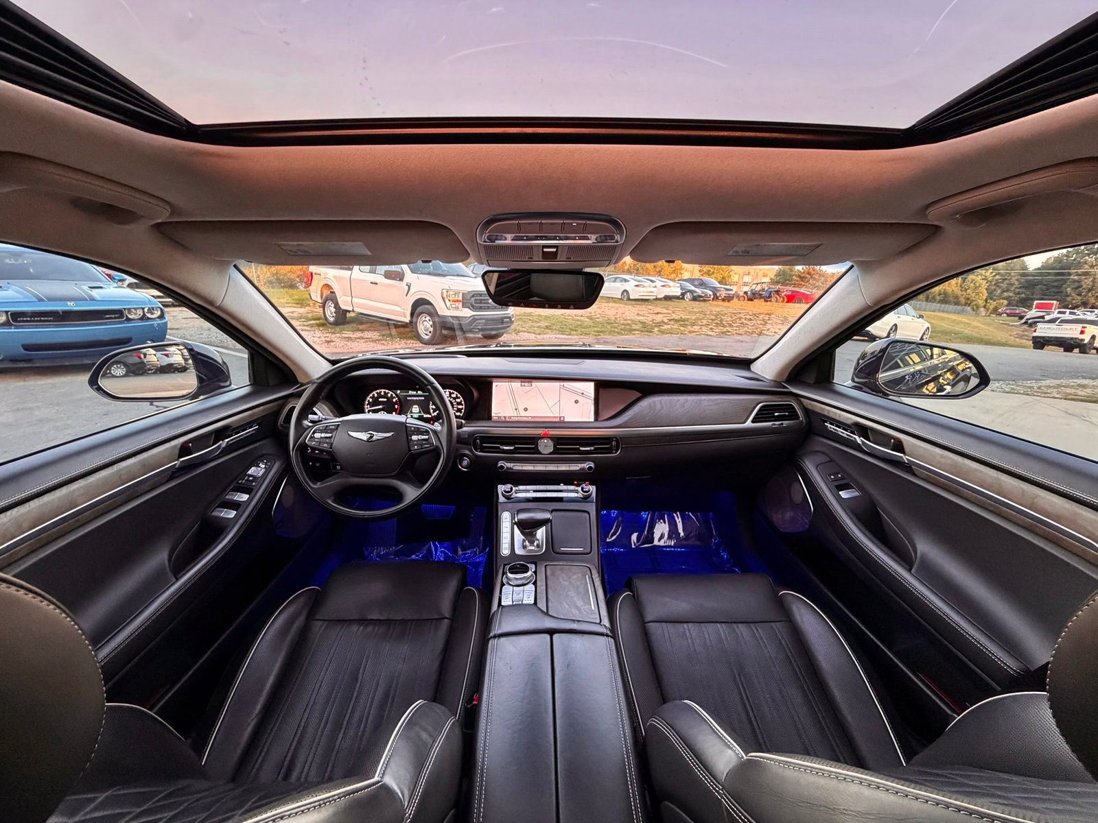 Used 2020 Genesis G90 3.3T Premium RWD image 44