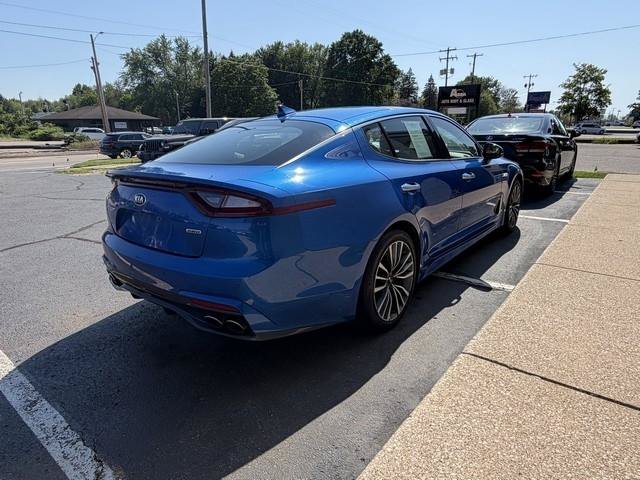 Used 2018 Kia Stinger Premium AWD/4WD image 5