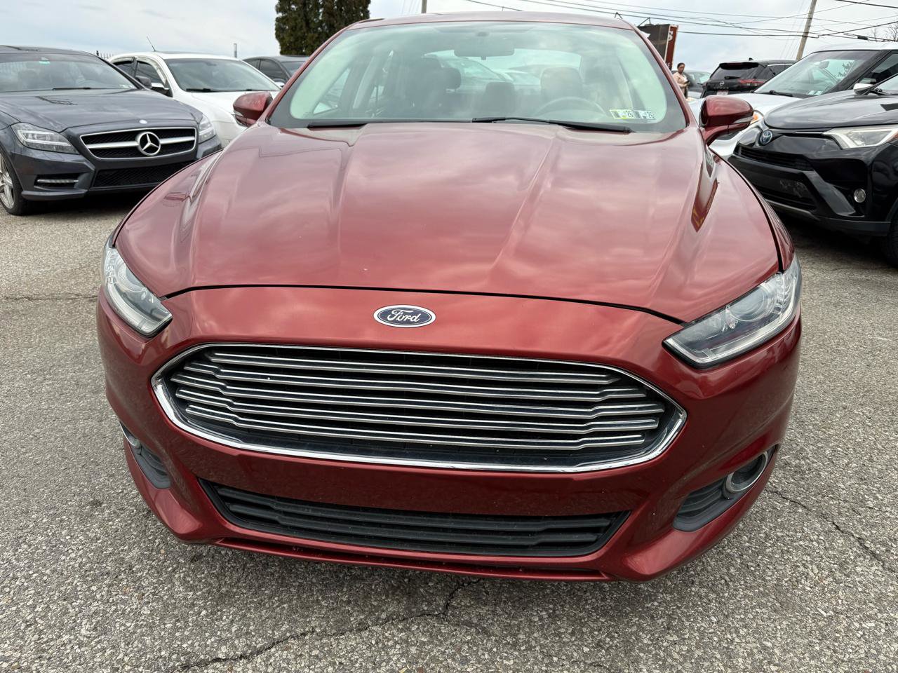 Used 2014 Ford Fusion SE w/ Equipment Group 201A image 2
