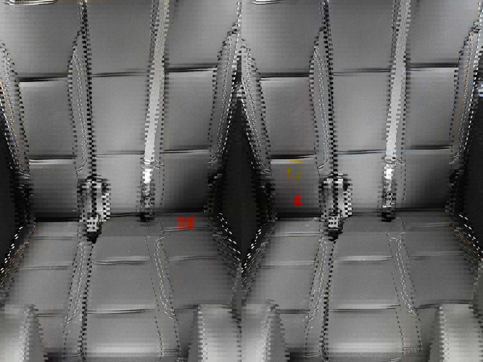 Used 2022 GMC Yukon SLT w/ SLT Luxury Package image 29