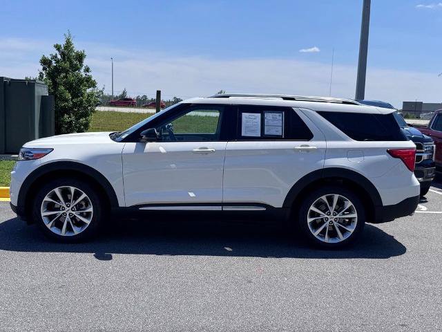 Certified 2023 Ford Explorer Platinum w/ Technology Package AWD/4WD image 3