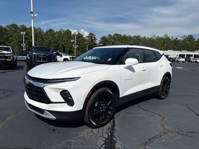 Used 2025 Chevrolet Blazer LT w/ Convenience Package FWD image 7