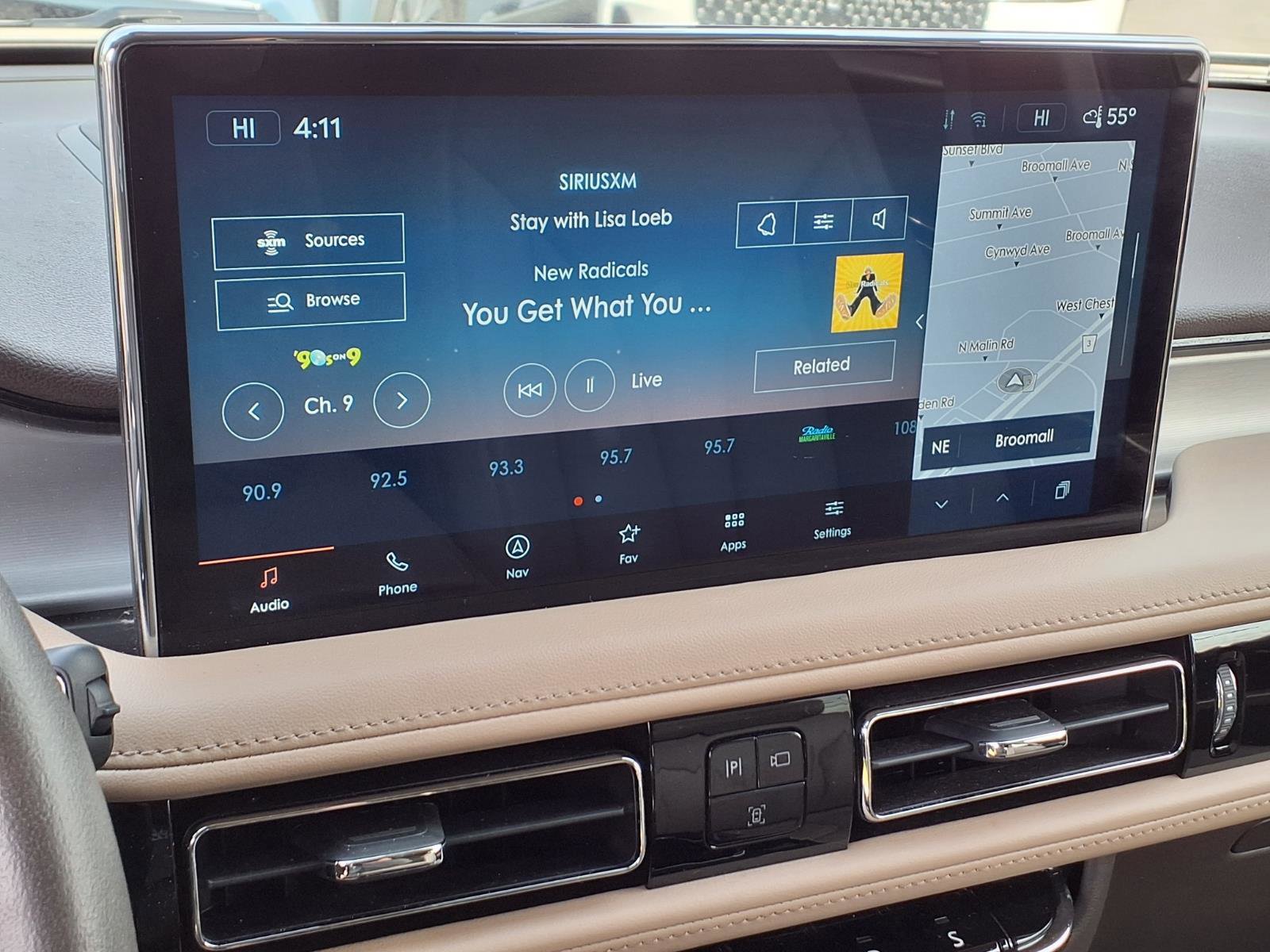 Certified 2023 Lincoln Nautilus AWD w/ Premium Package image 24