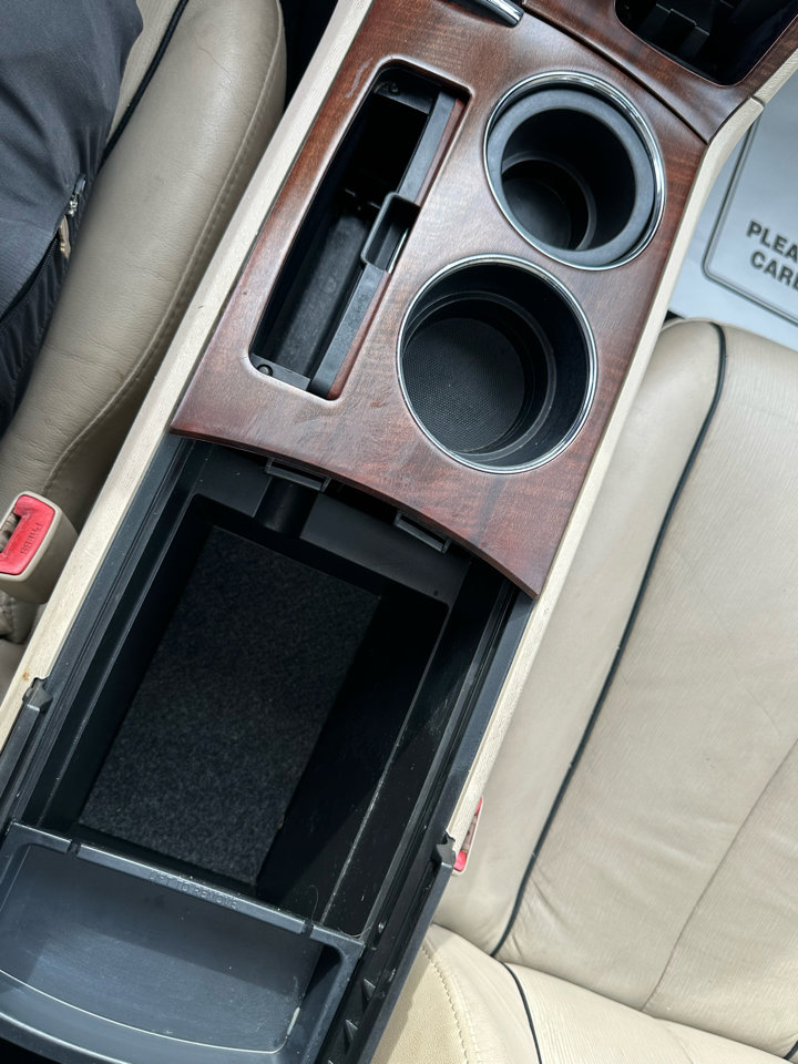 Used 2010 Toyota Venza image 28