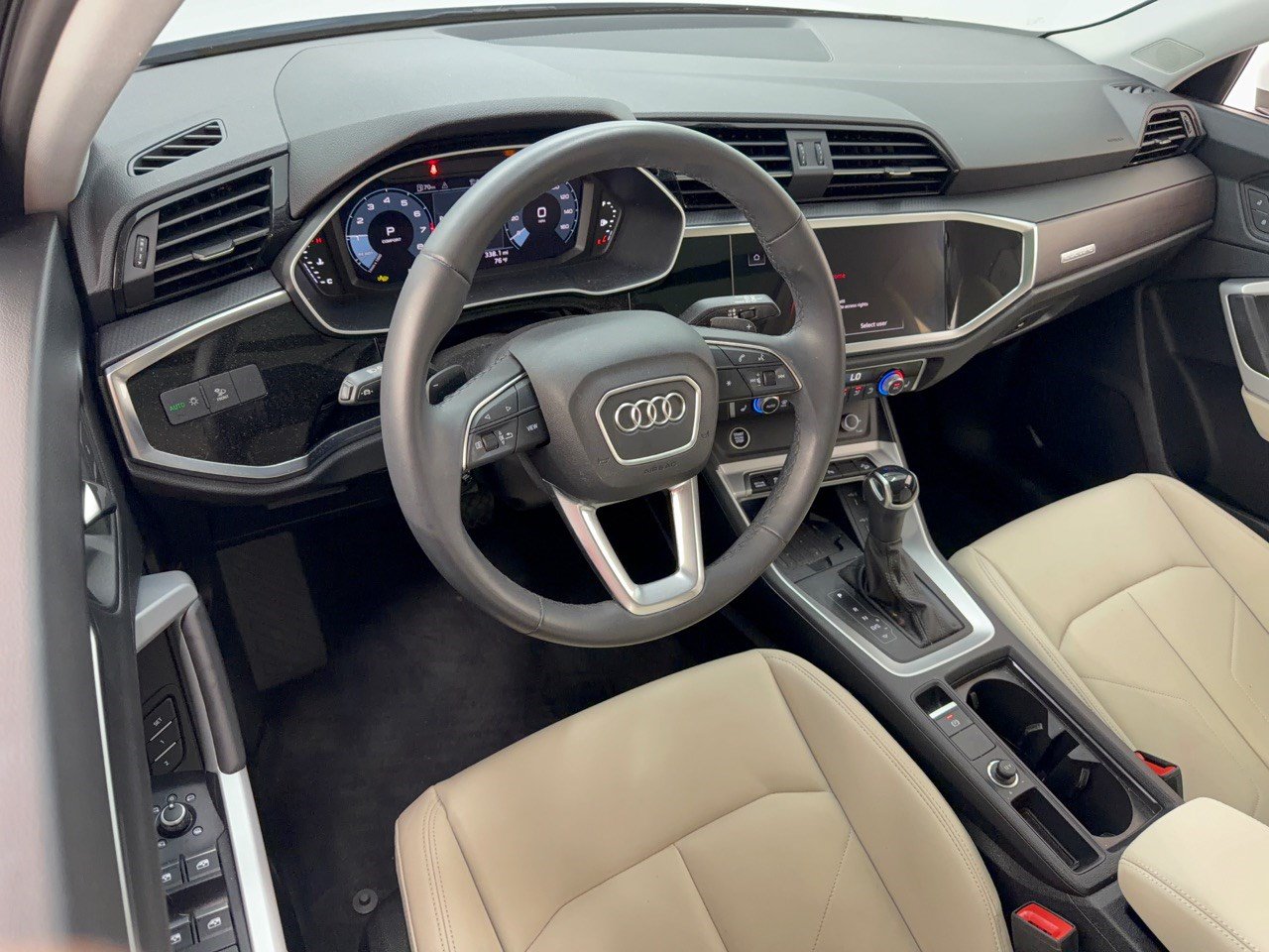 Used 2024 Audi Q3 2.0T Premium AWD/4WD image 4