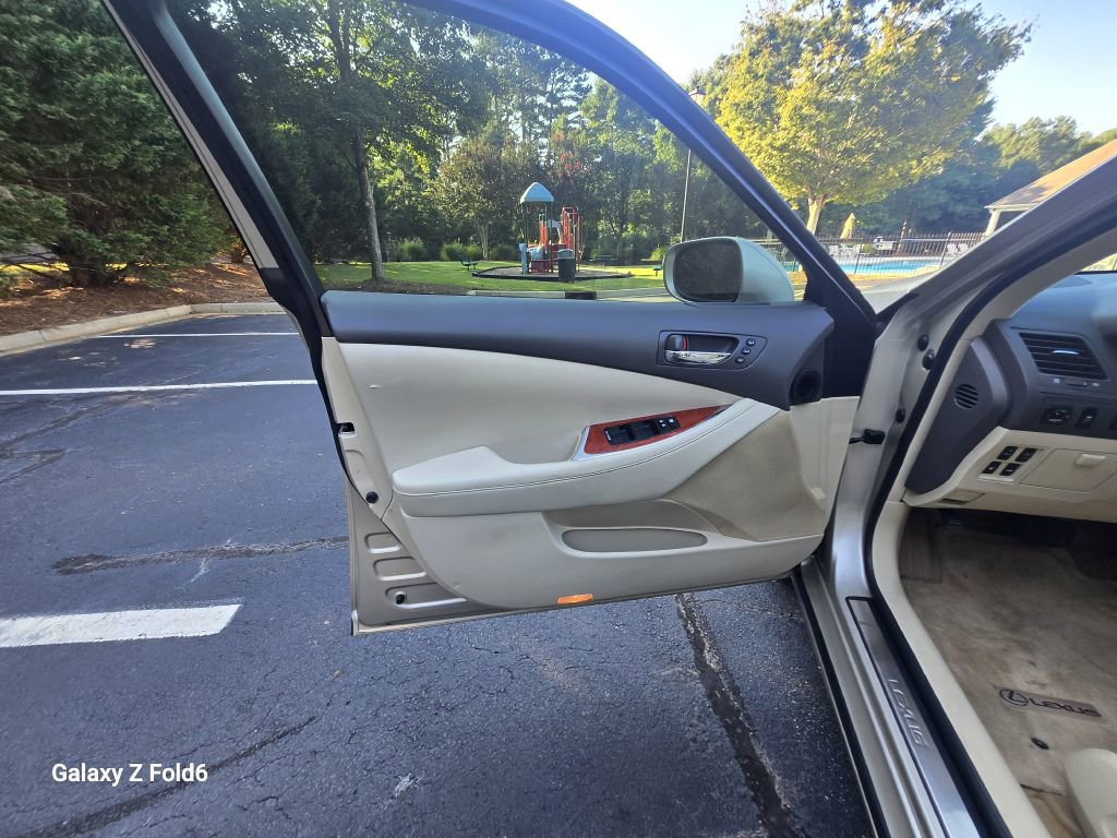 Used 2011 Lexus ES 350 image 10