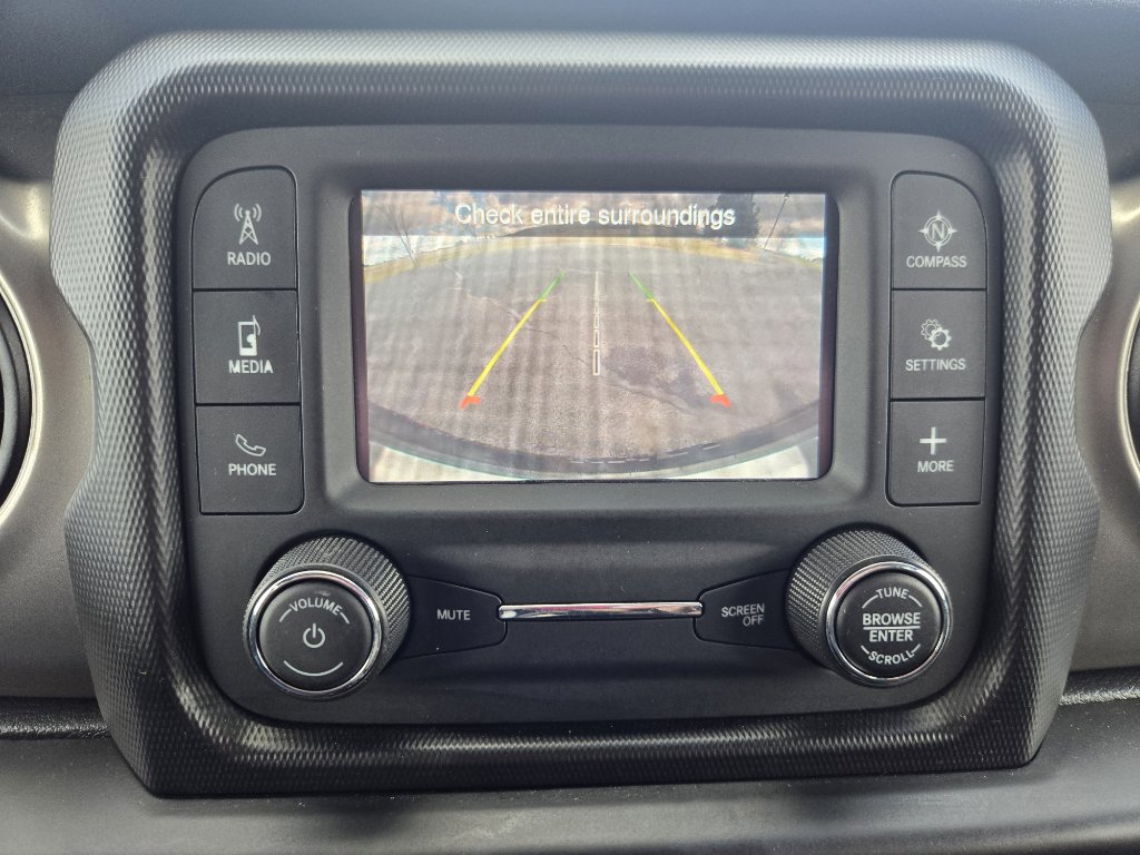 Used 2020 Jeep Wrangler Sport image 17