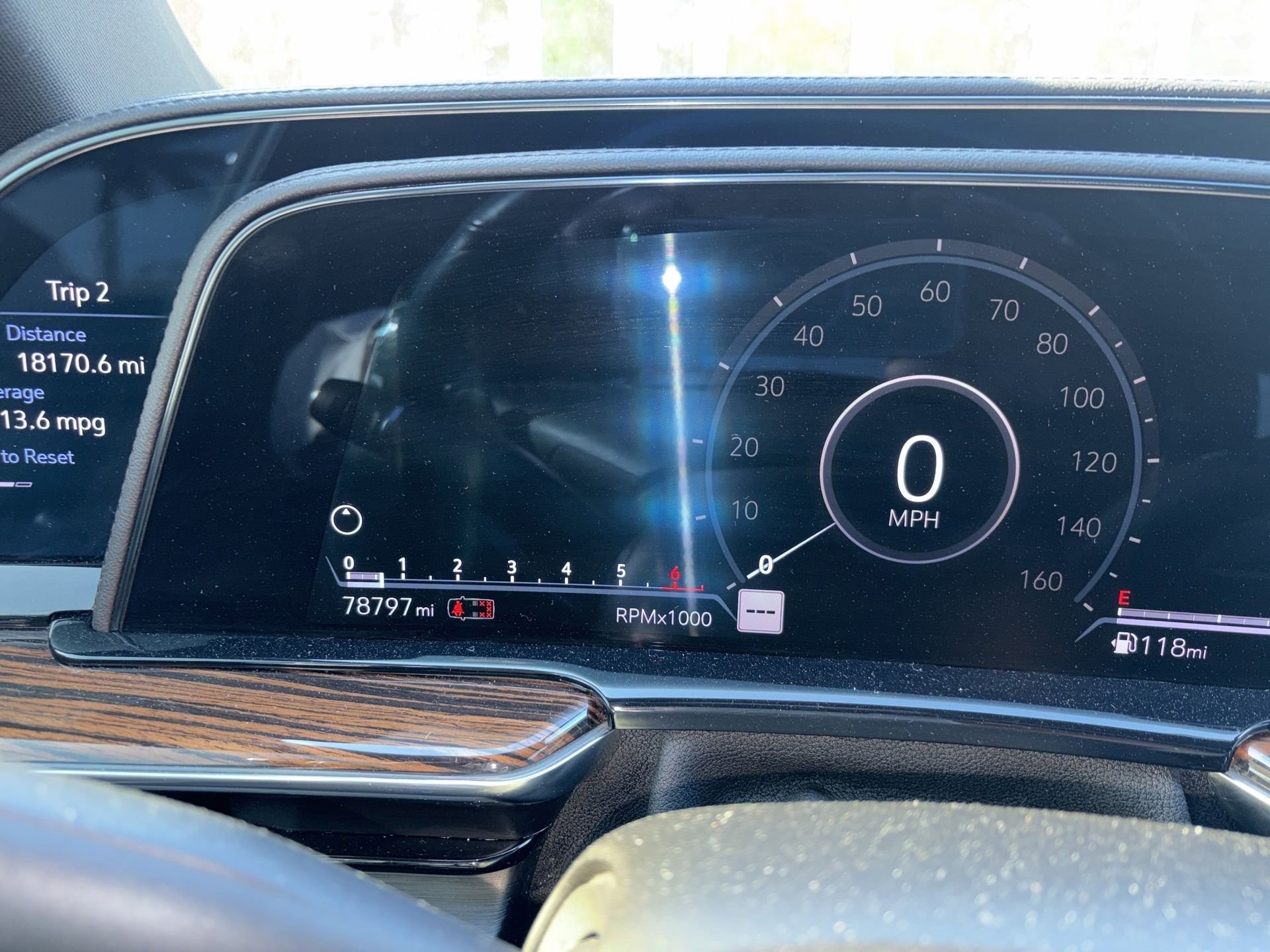 Used 2023 Cadillac Escalade ESV Luxury image 9