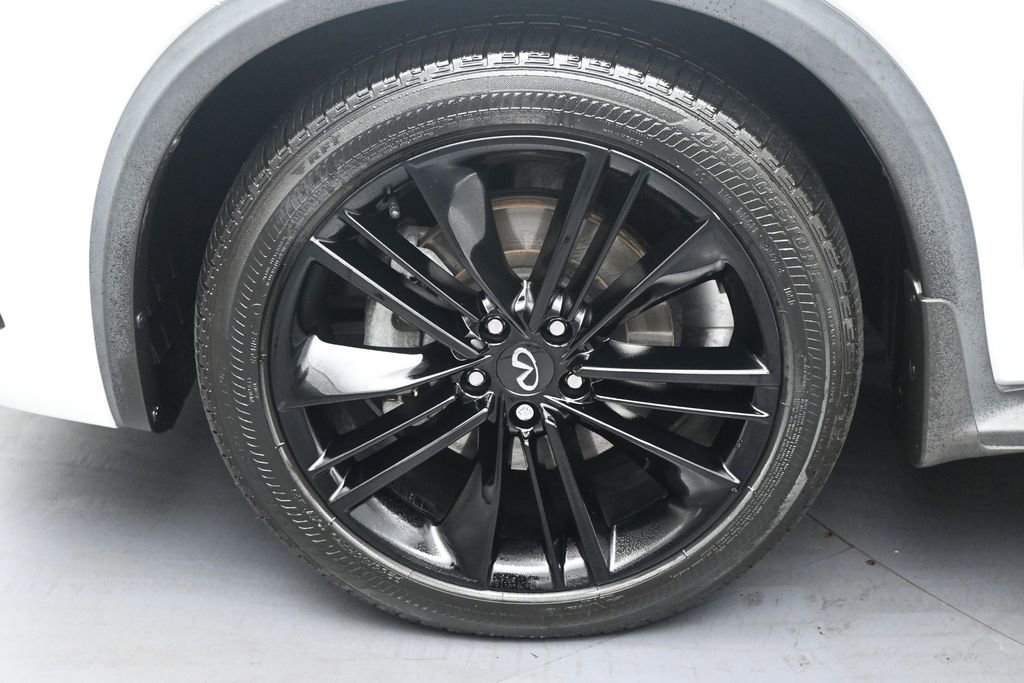 Used 2025 INFINITI QX55 Essential AWD/4WD image 12