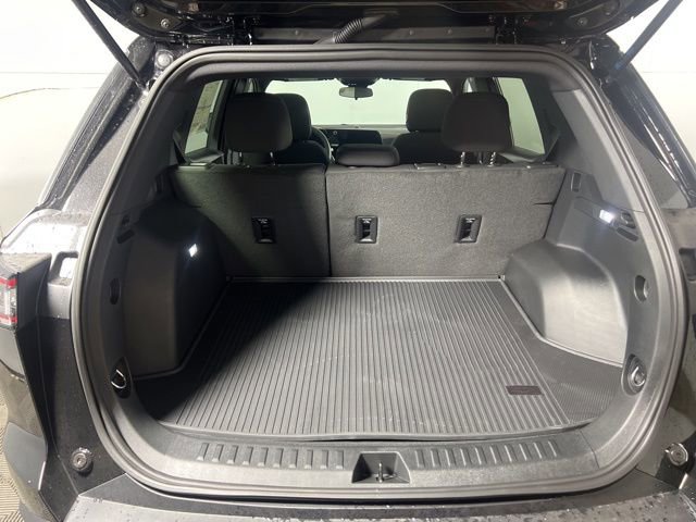 New 2026 Chevrolet Equinox LT w/ LPO, Floor Liner Package image 6
