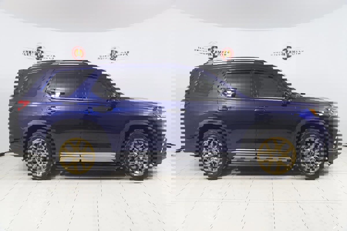 Used 2024 Honda Pilot Touring image 2