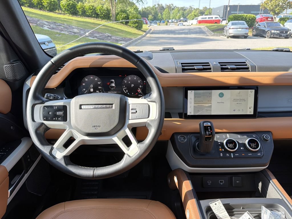 Used 2023 Land Rover Defender 110 S AWD/4WD image 4