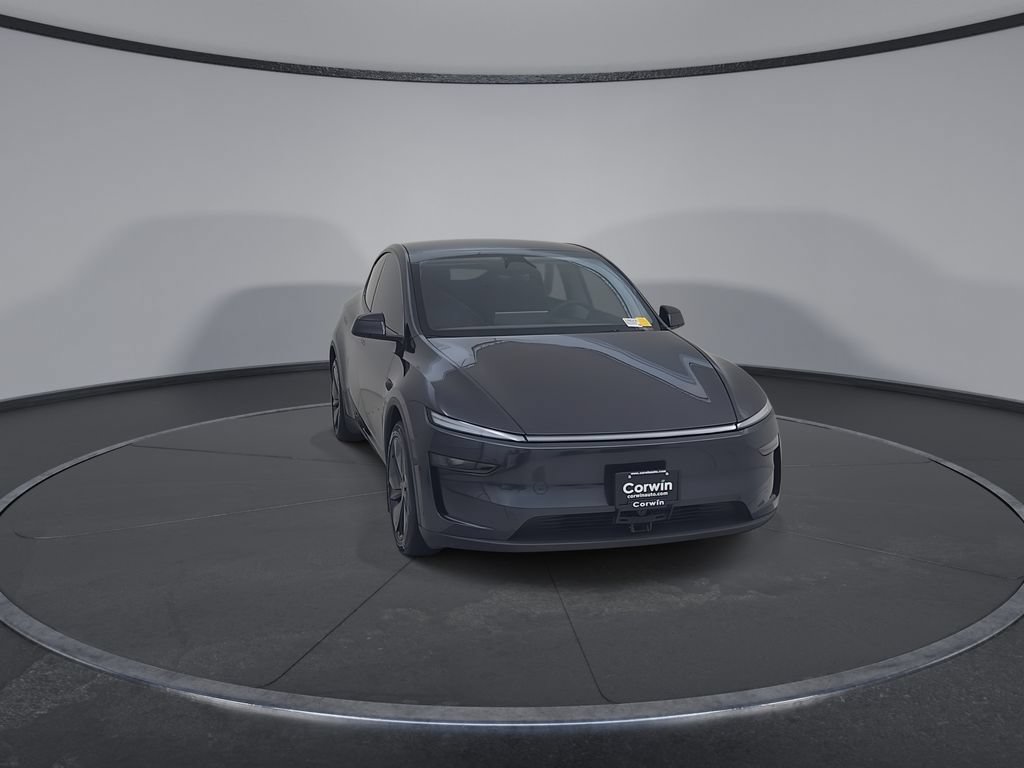 Used 2026 Tesla Model Y AWD image 4